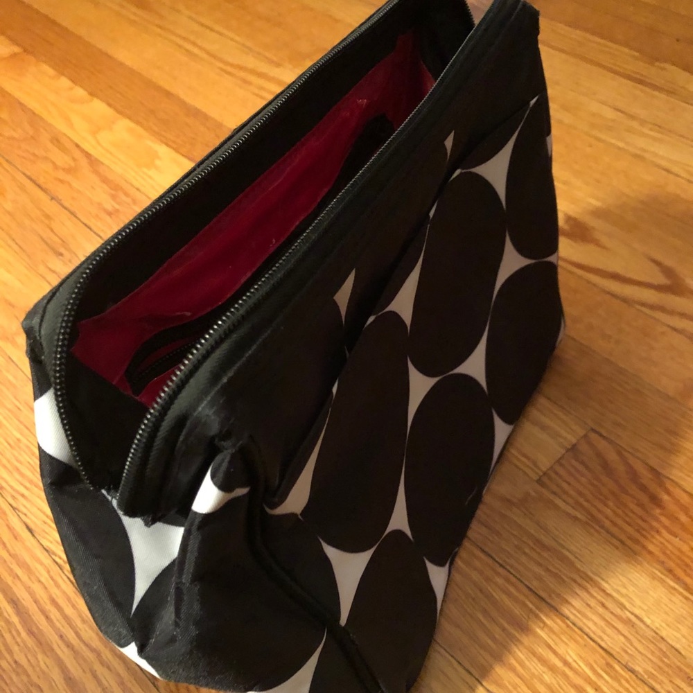 ThirtyOne Bathroom Bag